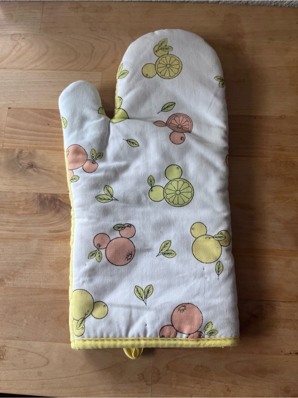 Disney citrus Mickey Mouse oven mitt